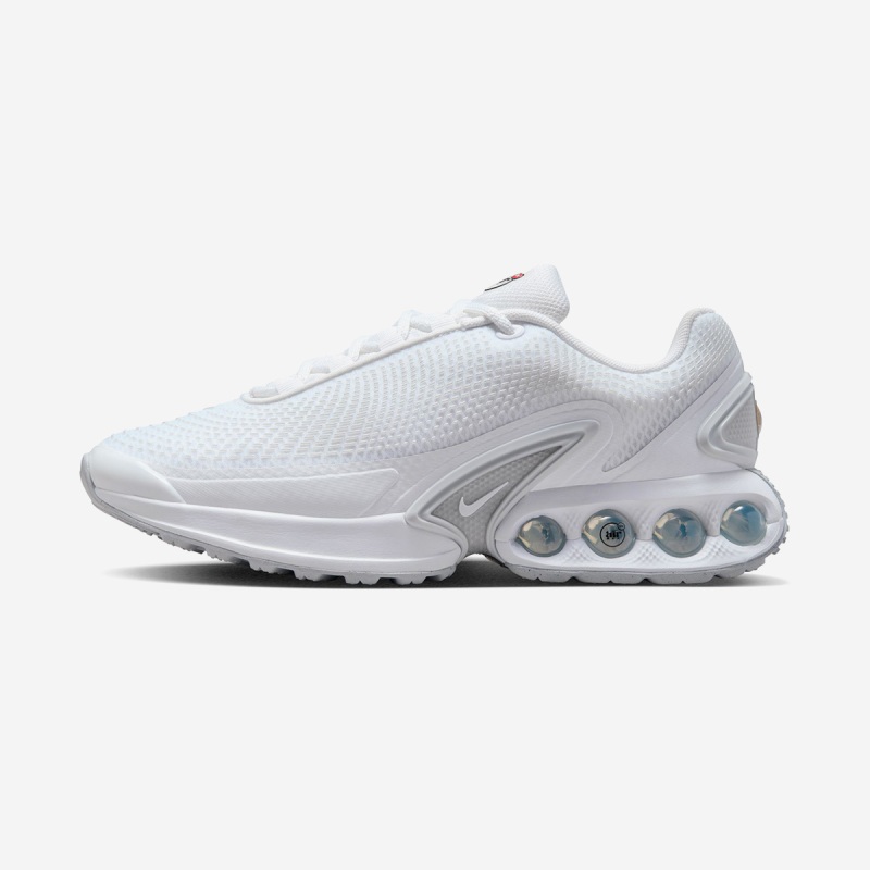 나이키 NIKE 우먼스 에어 맥스 DN FJ3145-102
